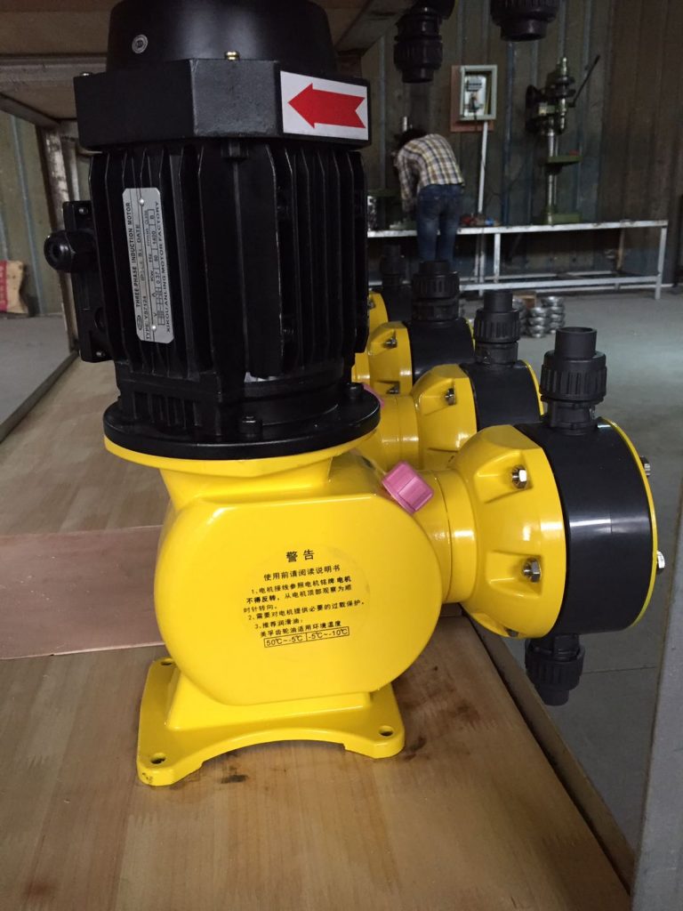 机械隔膜加药计量泵